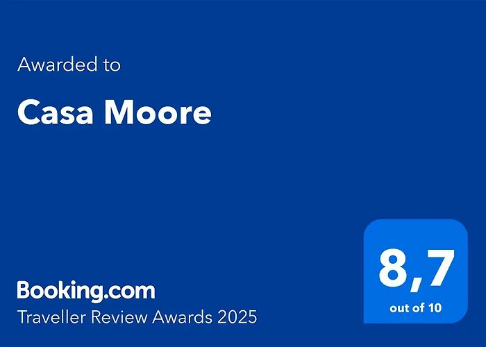 Casa Moore